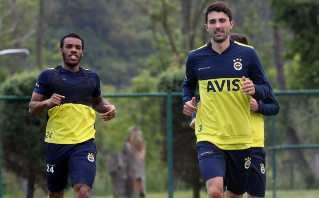 Hasan Ali Kaldırım Medipol Başakşehir'le anlaştı - Resim: 0