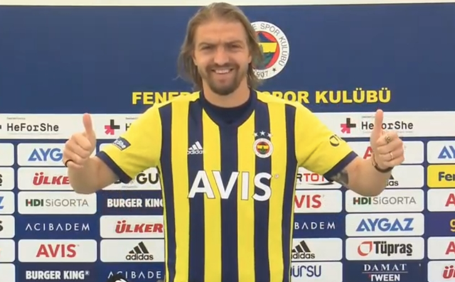 Caner Erkin: Anneme ağza alınmayacak şeyler söylendi - Resim: 0