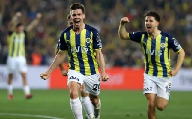 Fenerbahçe performansıyla büyüledi taraftarın sevgilisi oldu yönetim menajerini İstanbul'a çağırdı - Resim: 2