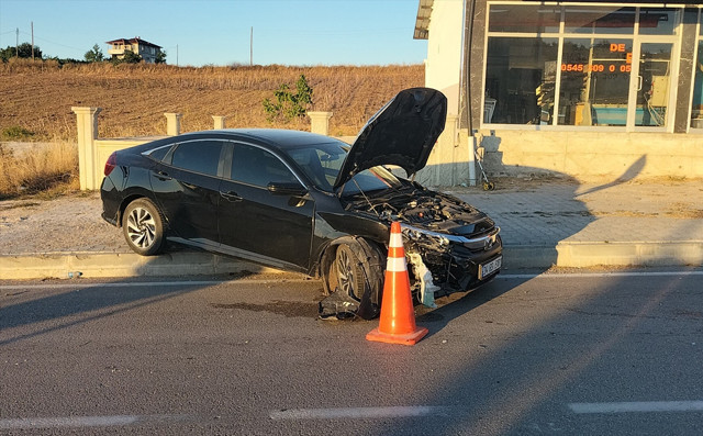 Tarım işçilerini taşıyan minibüs devrildi, 27 kişi yaralandı - Resim: 0