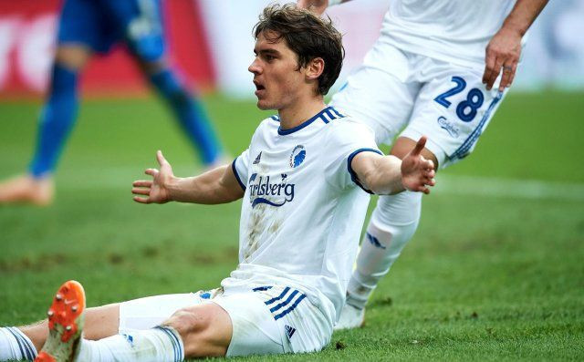 Ali Koç bizzat görüştü! Fenerbahçe'de Robert Skov bombası - Resim: 2