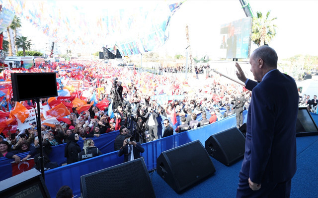 Cumhurbaşkanı Erdoğan Mersin'de muhalefeti eleştirdi! "Hayalleri sadece kendi siyasi çıkarlarıyla sınırlı" - Resim: 2