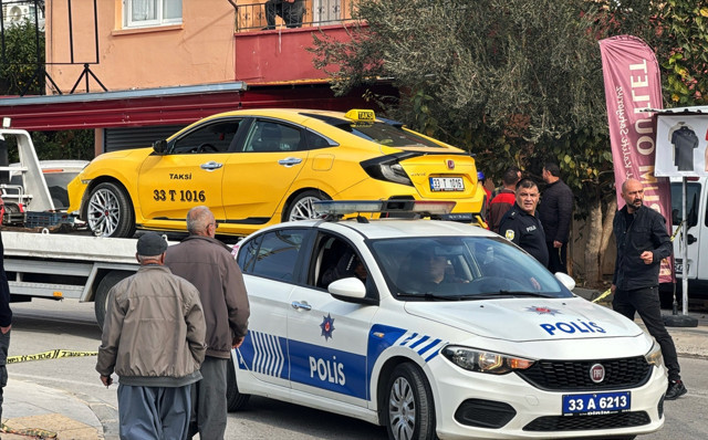 Mersin'de dehşet! 3 kişiyi öldürdü, polis ekiplerince vurularak yakalandı - Resim: 0
