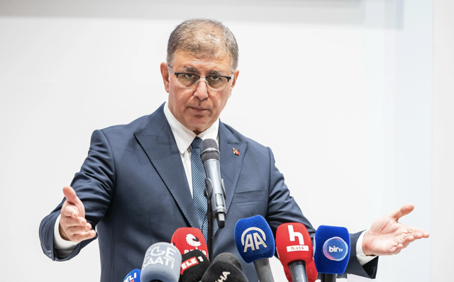 Özgür Özel'den Cemil Tugay'la ilgili AK Parti iddialarına yanıt: ''Bize kendisinin yolladığı son bilgi...'' - Resim: 0