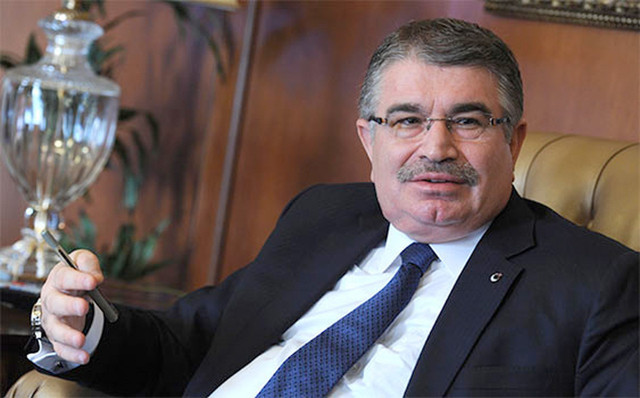 Hilmi Tuna Kuriş'in firarındaki araba İdris Naim Şahin'e tahsisli çıktı! Eski bakan ve... - Resim: 1