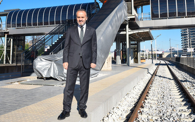 Bursa'da raylı sistemde T2 mesaisi sürüyor - Resim: 5