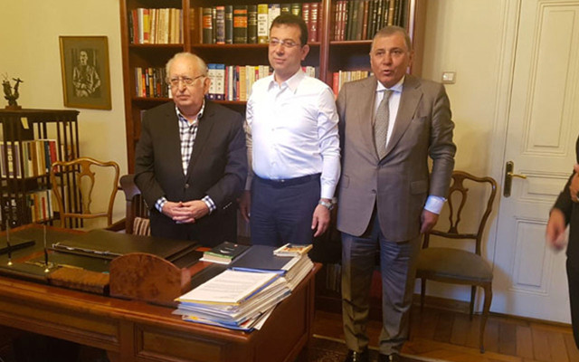 Ekrem İmamoğlu’ndan Hüsamettin Cindoruk’u sürpriz ziyaret - Resim: 0