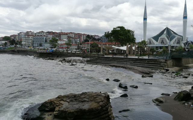 Karadeniz'de şaşırtan görüntüler rengi değişti - Resim: 0