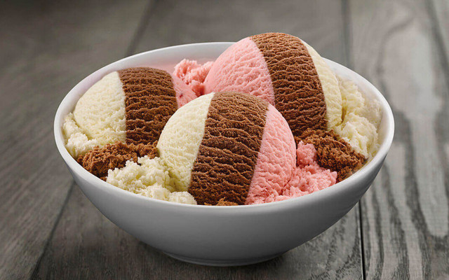 Dondurma nasıl yenir? Dişlerin çürümemesi için bu şekilde yemeyin - Resim: 0