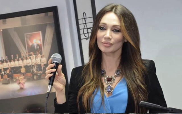 Umut Akyürek kaç yaşında eşi Oktay Ertuğrul kimdir mesleği ne? - Resim: 0