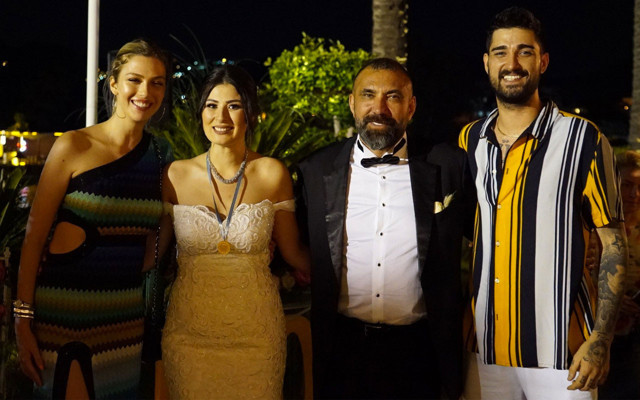 Ünlü iş adamı görkemli bir düğünle Bodrum'da dünyaevine girdi - Resim: 0