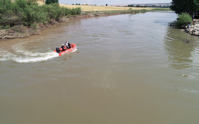 Dicle Nehri'nde akıntıya kapılmıştı! 4 gün sonra acı haber geldi - Resim: 0