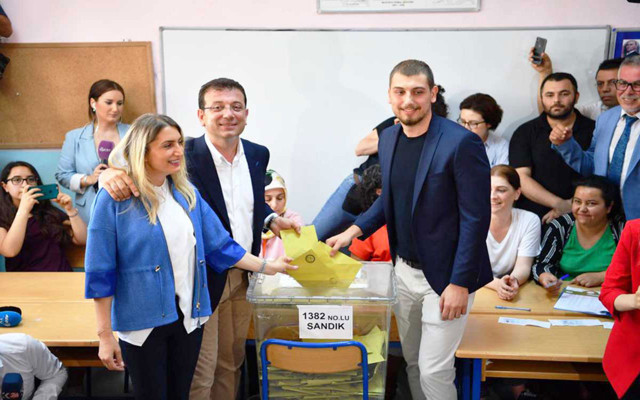 İmamoğlu'nun oy kullandığı sandıkta hangi aday önde çıktı? - Resim: 0