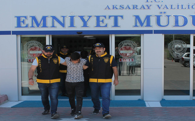 Aksaray'da parkta gençlerin bileklik kavgası kanlı bitti: 1 ölü 1 yaralı - Resim: 2