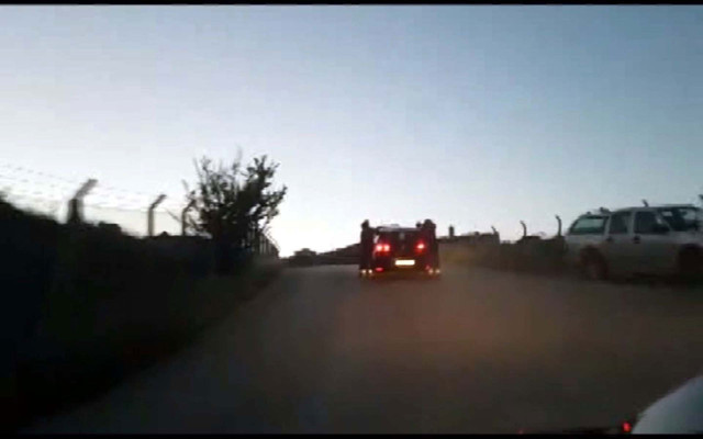 Patenli gençlerin tehlikeli yolculuğu kamerada - Resim: 1