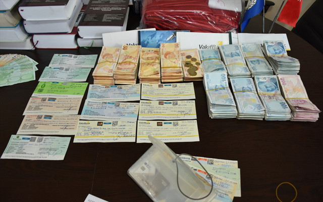 Belediye işçisinin bulduğu çantanın içinden çıkan para dudak uçuklattı - Resim: 0