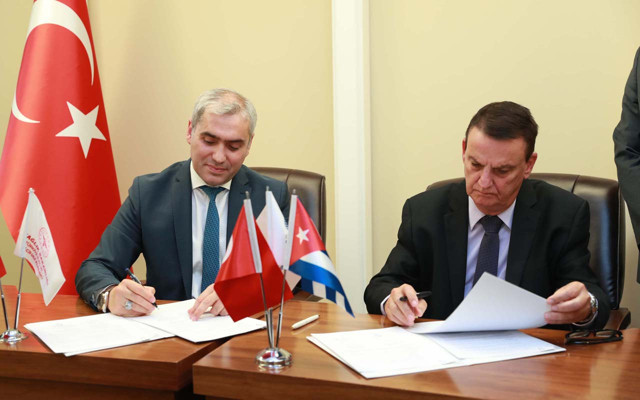 Sağlık Bakanlığı'ndan önemli adım! Küba ile ilaç aşı ve tıbbi cihaz alanında işbirliği - Resim: 0