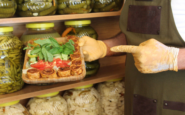 Gaziantep'te atanamayan beden eğitimi öğretmeni çiğ köfteci oldu - Resim: 1