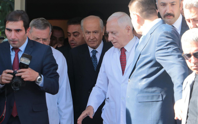 MHP lideri Devlet Bahçeli hastaneden taburcu oldu işte görüntüleri - Resim: 0