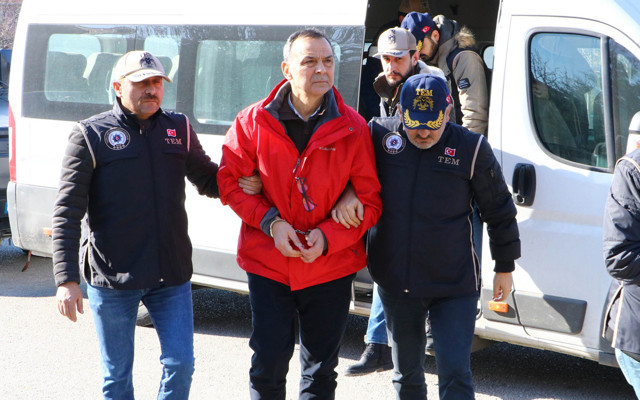 Metin İyidil depremi! Kızı ve Nihat Özdemir'in oğlu olan damadı gözaltında - Resim: 1