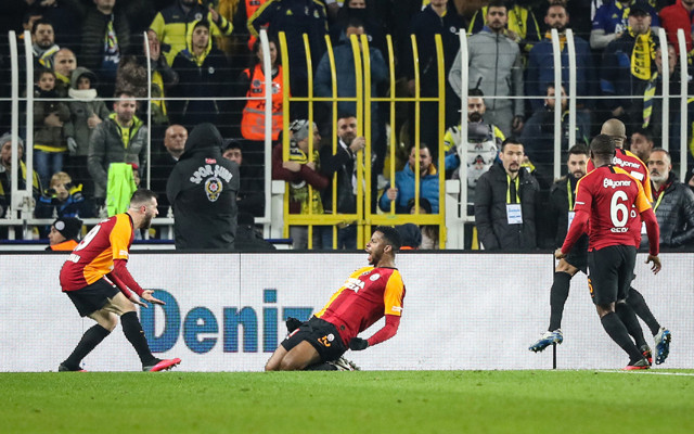 Fenerbahçe Galatasaray maçı golleri ve geniş özeti - Resim: 2