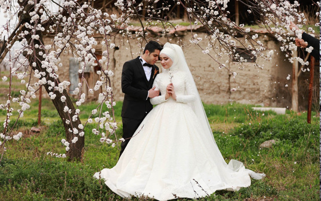 Malatya'da kayısı ağaçları çiçek açtı düğün fotoğraflarının mekanı oldu - Resim: 2