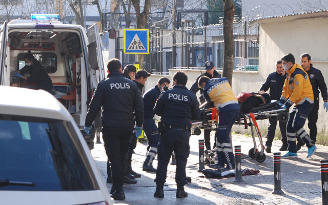 İstanbul'da kadını vurup intihar girişiminde bulundu - Resim: 0