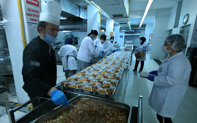 Bursa'nın gönül sofrasında herkese yer var - Resim: 1