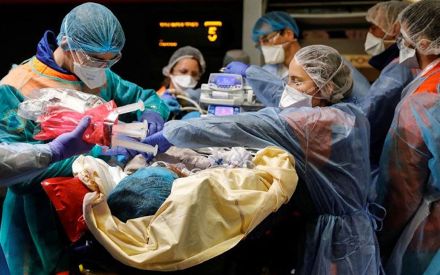 Koronavirüs sıcaklıkların artmasıyla bitecek mi? Ünlü virolog Pietschmann açıkladı - Resim: 0