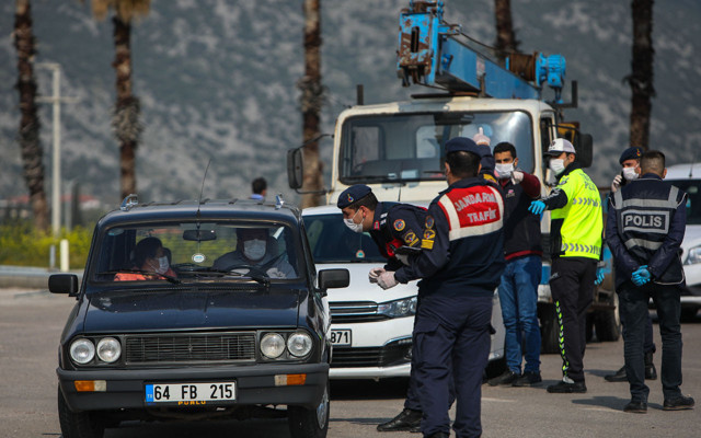 Antalya'da koronavirüs kapsamında toplam 197 kişiye ceza kesildi miktara bakın - Resim: 2