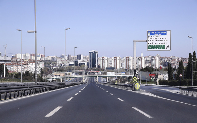 Sokağa çıkma yasağı 4 gün olur mu? Prof. Tevfik Özlü Salı günkü toplantıyı işaret etti - Resim: 0