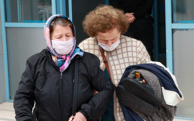 Burdur'da silahlı saldırıda yaralanan belediye başkanı ve eşi taburcu oldu - Resim: 1