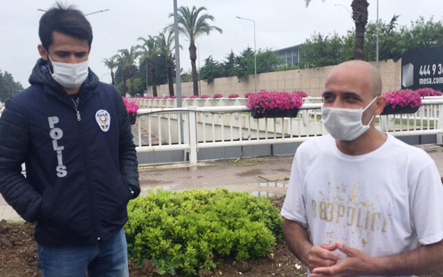 Antalya'da ekmek almaya diye çıkan öğretmen yolunu kaybetti - Resim: 0