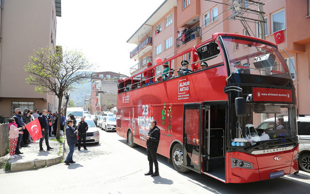 Bursa'da 23 Nisan kutlamalarına renkli final - Resim: 0