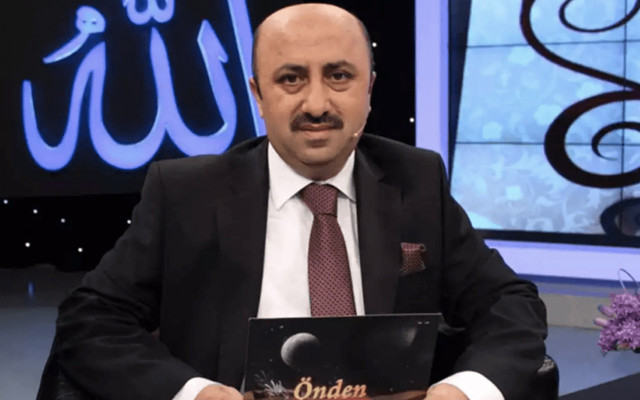 Ömer Döngeloğlu eşi kimdir Ömer Döngeloğlu Hoca'nın kaç çocuğu var? - Resim: 0