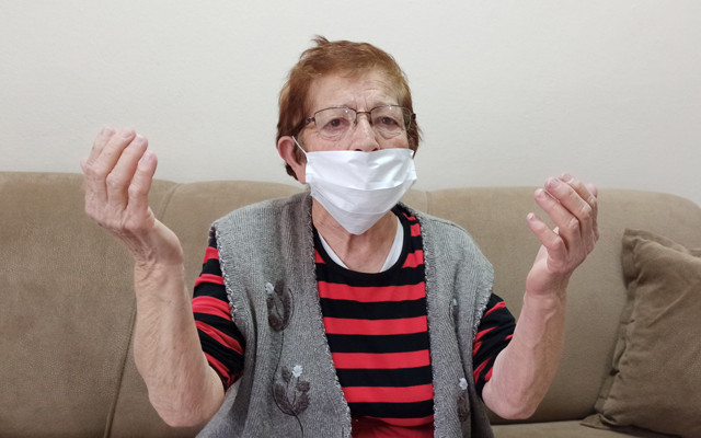 Çorum'da kocası dövüp sokağa attı önce bir aile sonra polis sahip çıktı - Resim: 1