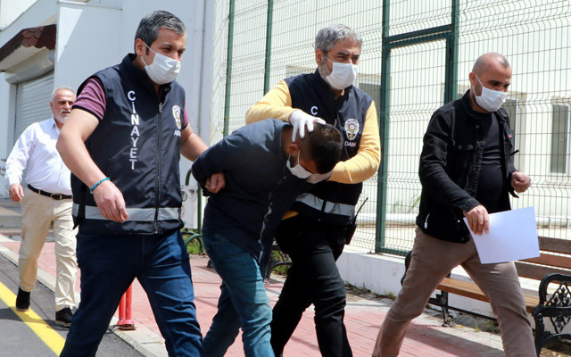 Adana'da silahlar konuştu desteğe gelen arkadaşını vurup öldürdü - Resim: 0