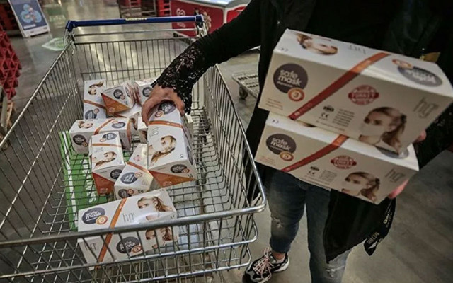 İstanbul'da 1 liralık maske satışı başladı! 50'li paketler halinde alınabiliyor - Resim: 0