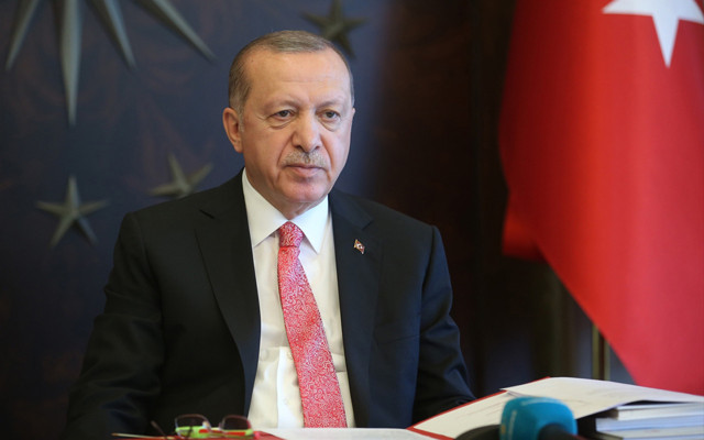 4 günlük sokağa çıkma ve seyahat yasağı belli oluyor! Kabine toplandı... - Resim: 0