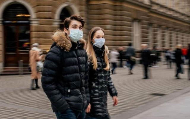 Bilim Kurulu Üyesi Prof. Selma Metintaş: Aşı bulunana kadar önlemler devam edecek - Resim: 1