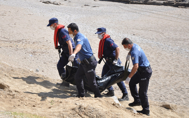 Antalya'da denize gireceğini söyleyip kaybolan doktorun cansız bedenine ulaşıldı - Resim: 0