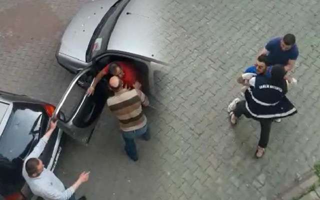 Bursa'da yasak günü fırıncılar birbirine girdi mahalleli ayırdı - Resim: 0