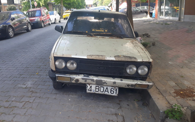 Güngören'de 4 yıldır orada bekliyor mahallenin başına bela oldu - Resim: 1