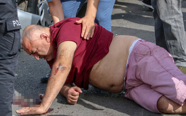 Antalya'da kazaya karışan babasının yanından bir an olsun ayrılmadı - Resim: 1