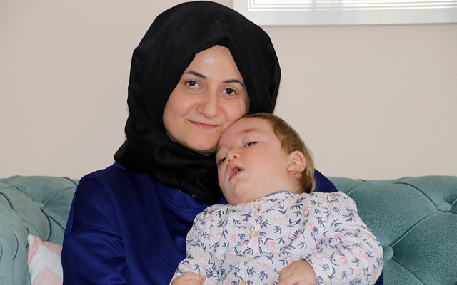 Düzce'de annenin tek isteği gözleri görmeyen evladının iyileşmesi - Resim: 0
