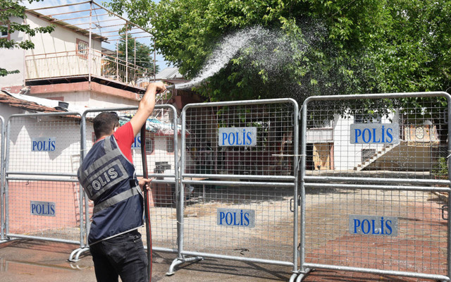 Antalya'da bir sokak karantina altına alındı - Resim: 0