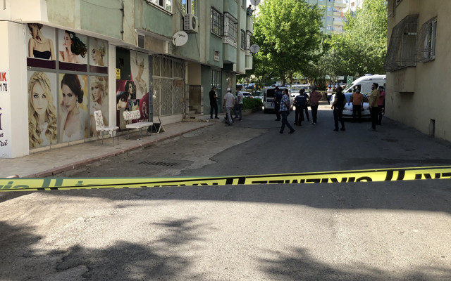 Kahramanmaraş'ı birbirine kattı camdan atmadığı sandalye kalmadı - Resim: 1