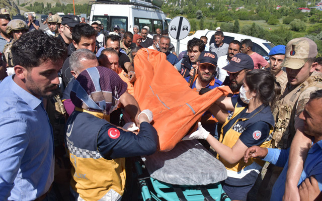 Kars'ta serinlemek uğruna girilen suda bir can daha gitti - Resim: 0
