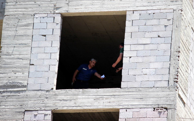 Kayseri'de polis bir kişiyi intihardan vazgeçirdi - Resim: 0