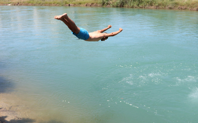 Adana'da ölüme davetiye çıkarıp 'Boğuluruz da ama belki de boğulmayız' dediler - Resim: 1